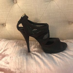 Brand new Fendi sandals 38.5